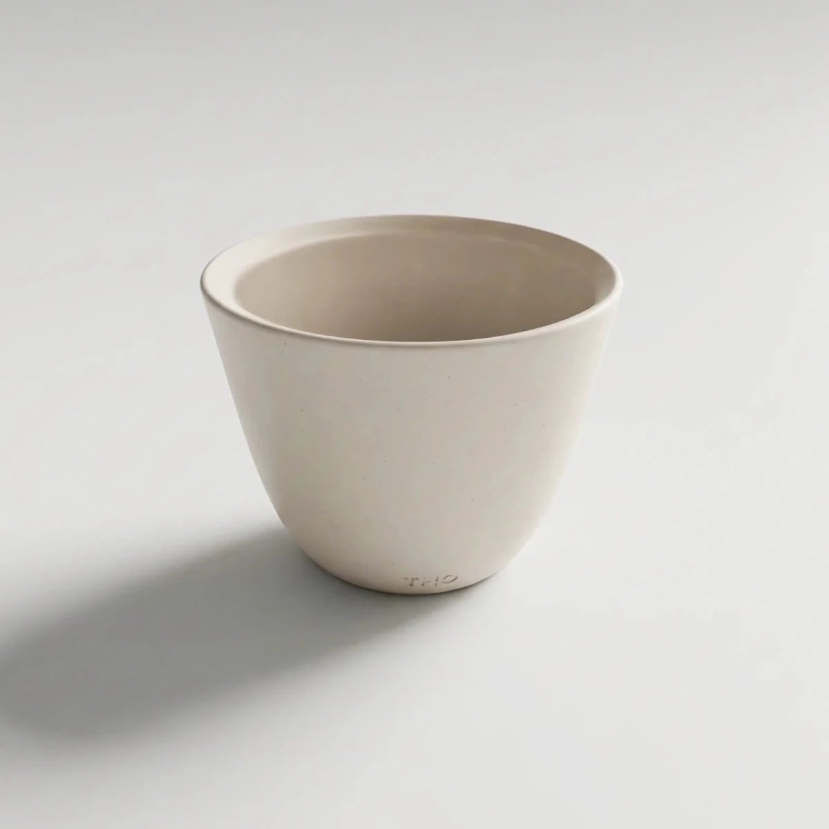 T+O Porcelain Coffee Cup - Handmade In Montreal - Café Liégeois Canada Inc.